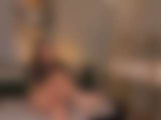 Live cam show with Gia Ferrera - Petite on fapnchat