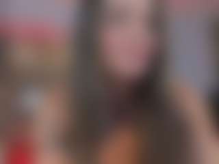 Live cam show with Gia Ferrera - Teen (18+) on Camsoda