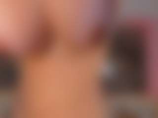 Gia Ferrera's Live Sex Cam Show