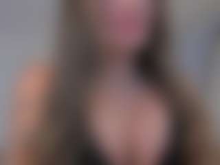 Gia Ferrera's Live Sex Cam Show