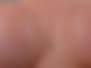 Live cam show with Gia Ferrera - Deepthroat on CamClone