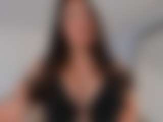 Live cam show with Gia Ferrera - Latina Petite on Uber Horny | colombia