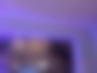 Live cam show with Gia Ferrera - Small Tits on alttransgirls