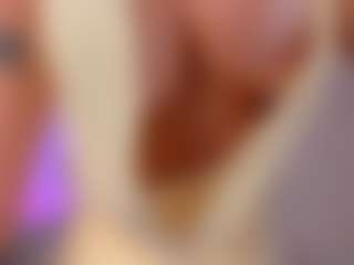 Live cam show with Gia Ferrera - Petite on pussylord.com