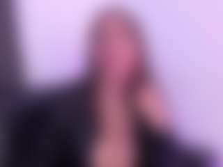 AbellaRider's Live Sex Cam Show