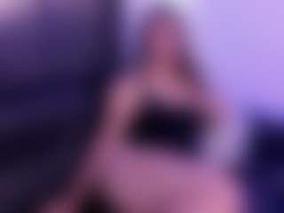 AbellaRider's Live Sex Cam Show