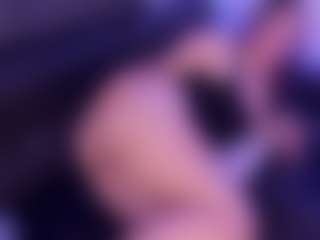 AbellaRider's Live Sex Cam Show