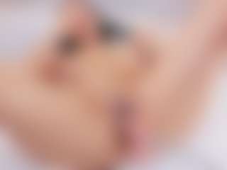 natalia-20's Live Sex Cam Show