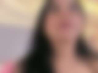 Live cam show with natalia-20 - Curvy MILF on friskycurves.com