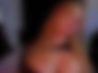Live cam show with Anahira Solange - Green Eyes on Milfs Live