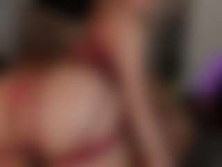 Live cam show with Anahira Solange - Spank on Dare Cams