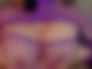 Live cam show with Anahira Solange - Skinny on slutload
