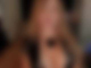 Live cam show with Anahira Solange - Young Adult on StripNow