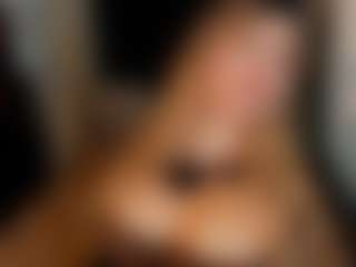 Live cam show with Anahira Solange - Skinny on Adult Interactions
