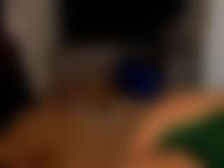 Live cam show with Anahira Solange - Fingers on Camsoda
