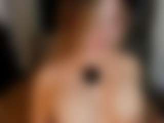 Live cam show with Anahira Solange - Shaved Pussy on Camsoda