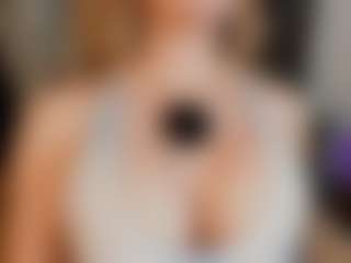 Live cam show with Anahira Solange - Toys on Soda Cam