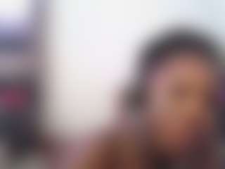 Live cam show with Ebony Rose - Facial Piercings on xxxlivecams.org