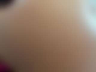 Live cam show with Abella-skin - Squirt on Free Soda
