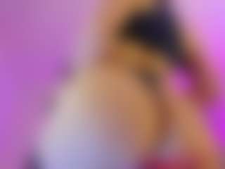 Live cam show with Abella-skin - Stockings on liverealitysex.com