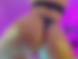 Live cam show with Abella-skin - Sexy on Milfs Live