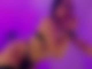 Live cam show with Abella-skin - Latex on SquirtSoMuch