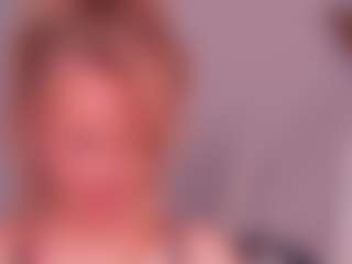 Live cam show with Deea - Drinking on Hubzter Live