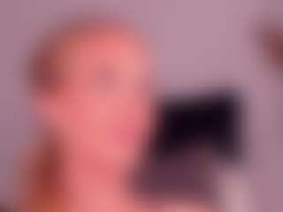 Live cam show with Deea - Big Tits on liverealitysex.com