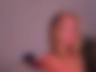 Live cam show with Deea - Asshole on CamClone