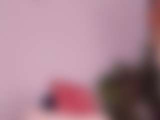 Live cam show with Deea - Strip on slutload