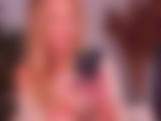 Live cam show with Deea - BBW MILF on Mixed Magazine Live