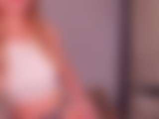 Deea's Live Sex Cam Show