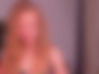 Deea's Live Sex Cam Show