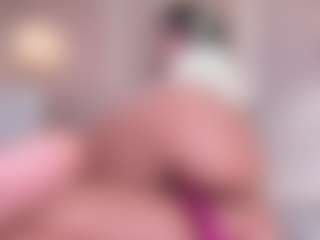 Eva's Live Sex Cam Show