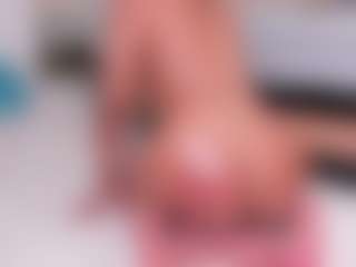 Eva's Live Sex Cam Show