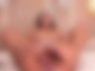 Eva's Live Sex Cam Show