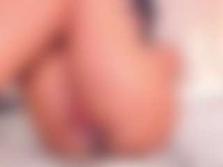 Live cam show with Eva - Orgasm on Camsoda