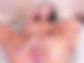 Eva's Live Sex Cam Show