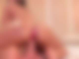 Eva's Live Sex Cam Show