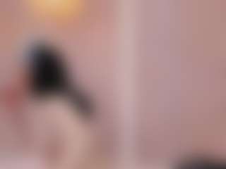 Live cam show with Eva - Ebony HD on Uber Horny