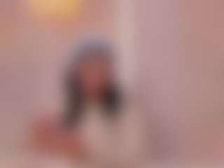 Live cam show with Eva - Ebony Squirt on Uber Horny