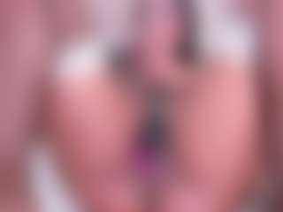 Eva's Live Sex Cam Show