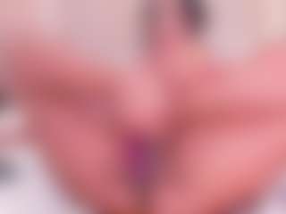 Eva's Live Sex Cam Show