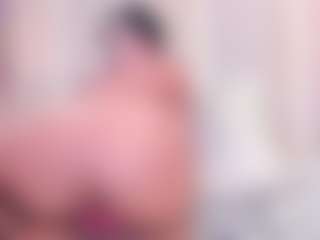 Live cam show with Eva - Tease Ebony on SpankPalCams | colombia