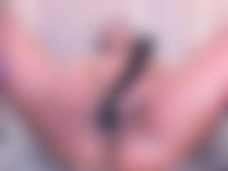 Live cam show with Eva - Big Ass on liverealitysex.com