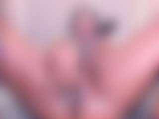 Eva's Live Sex Cam Show
