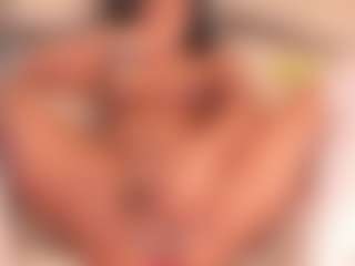 Live cam show with Eva - Black Cum on live18s.com
