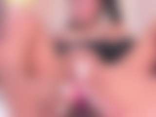 Eva's Live Sex Cam Show