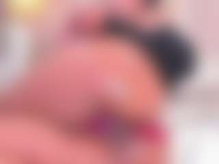 Eva's Live Sex Cam Show