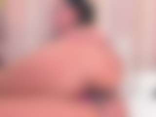 Live cam show with Eva - Squirt on Camsoda
